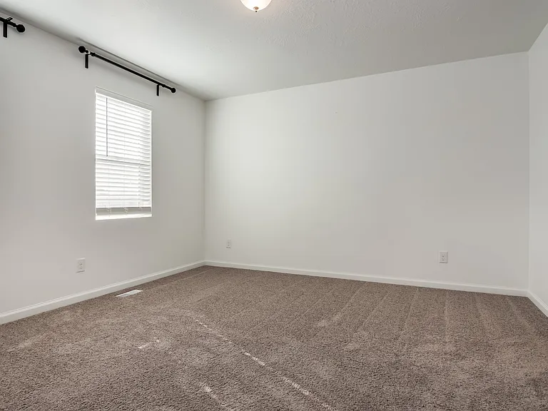 6450 Black Ridge Dr — Photo 5