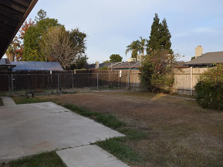 3804 April St — Photo 31