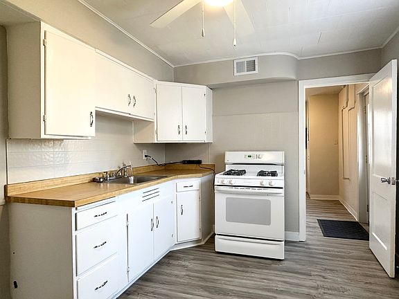 5th image of 253 E Greenwood St