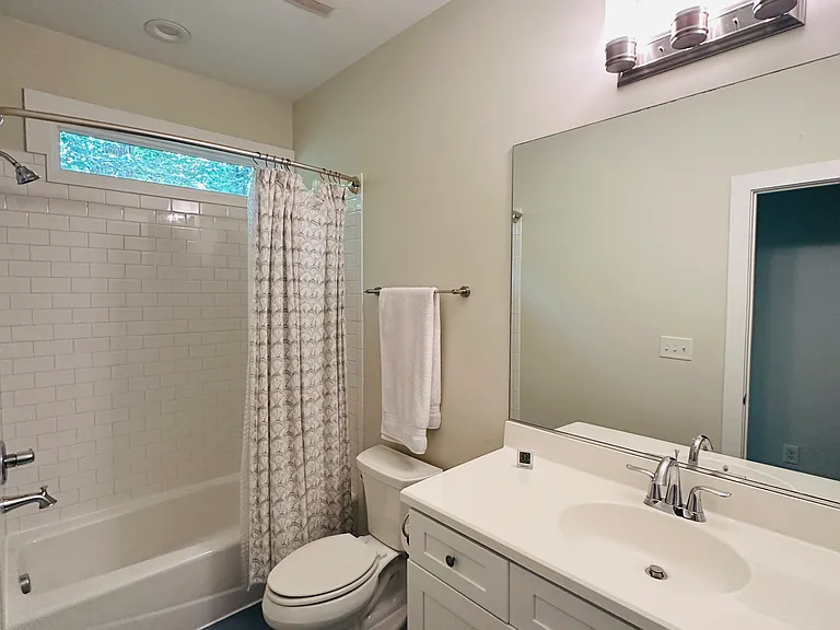 2427 Winburn Ave — Photo 26