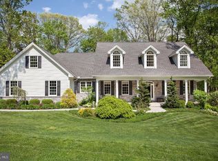 5105 Mountain Ridge Ln, Harrisburg, PA 17112