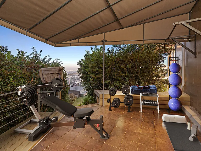 1600 Viewmont Dr — Photo 17