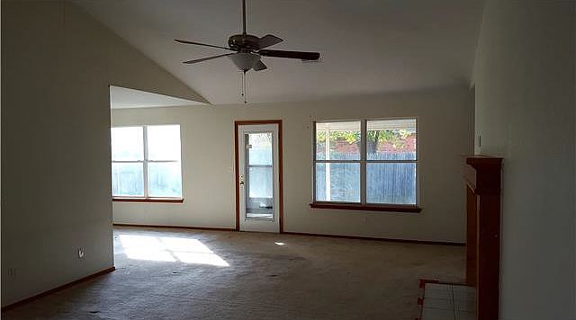 2nd image of 6116 SE 84th St