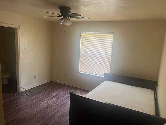 5th image of 1312 Pinellas St #1