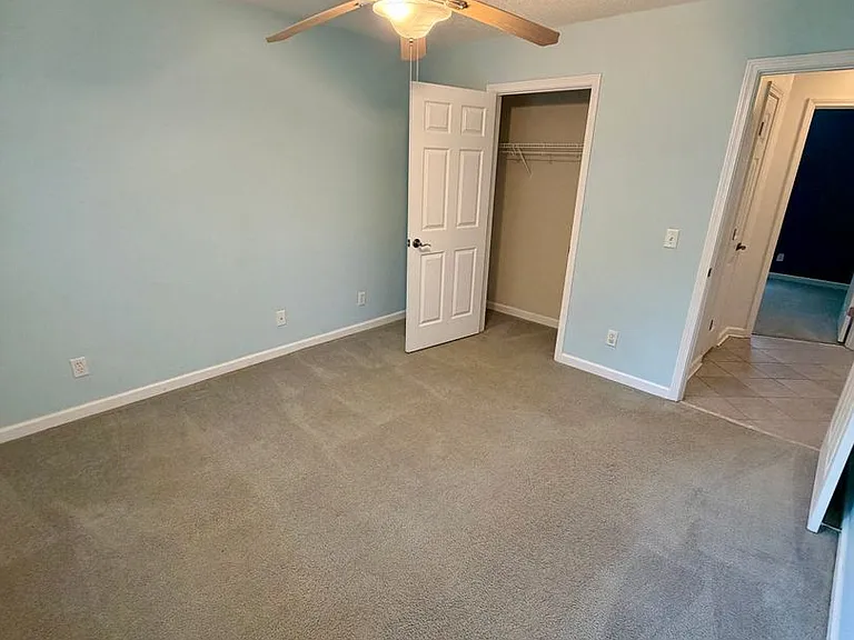 102 Kaylin Ct — Photo 15