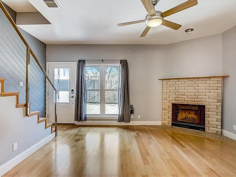 1307 Kinney Ave #162 — Photo 9