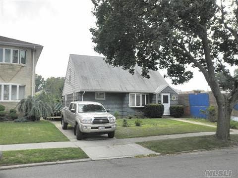 1st image of 15140 21st Ave