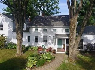 38 W Pomeroy Ln, Amherst, MA 01002