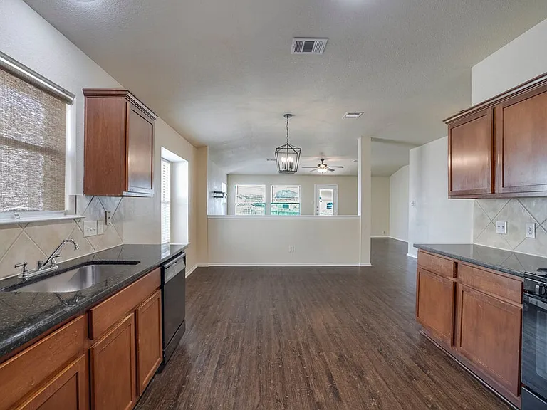 1313 Honey Blossom Dr — Photo 4