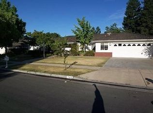7641 N Mansionette Dr, Fresno, CA