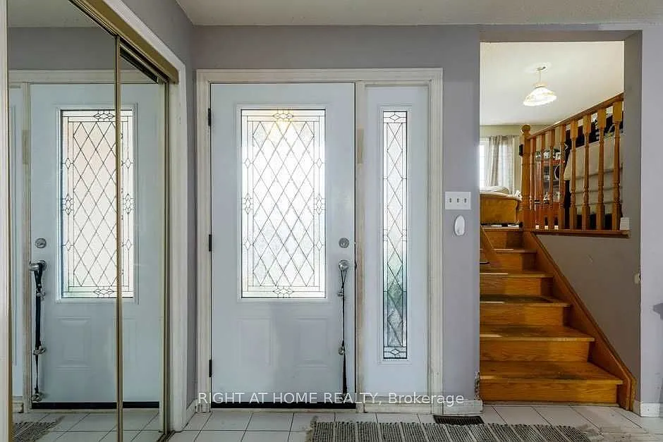 5 bed, $998 — Photo 3