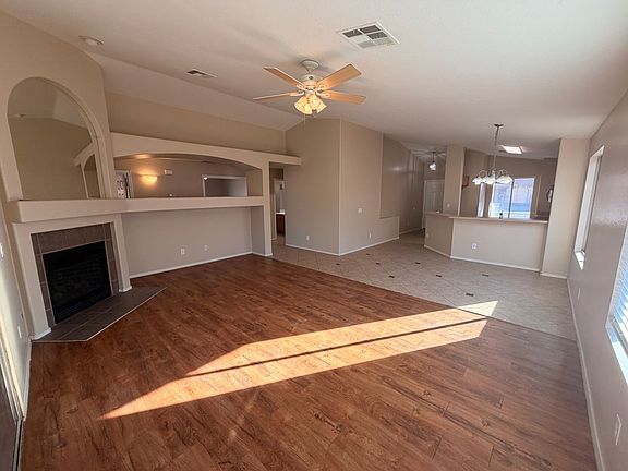 5th image of 15752 W Yavapai St