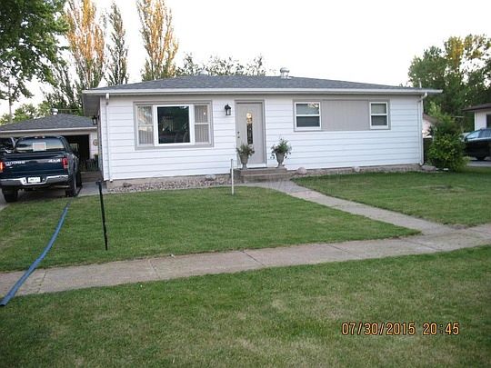 1st image of 531 2nd Ave E
