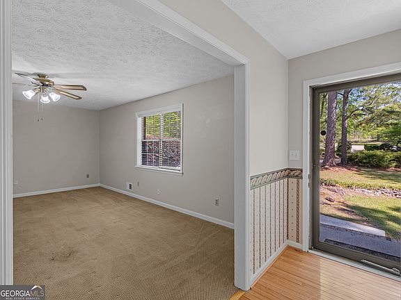 3rd image of 125 Valley Hill Rd