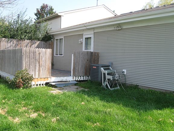4th image of 2360 Scott Ct