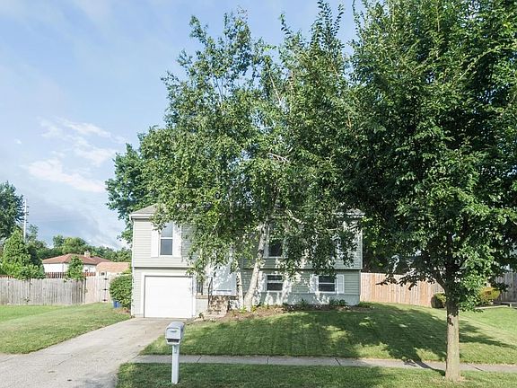 2nd image of 2439 Warfield Dr