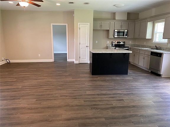3rd image of 12875 Pearson Place Dr