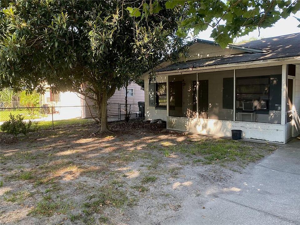 1st image of 704 N Lakewood Ave