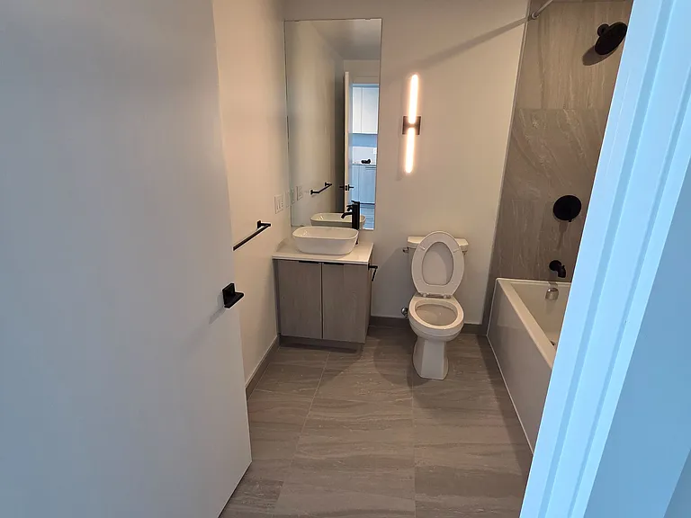 1185 Dupont St #2204 — Photo 9
