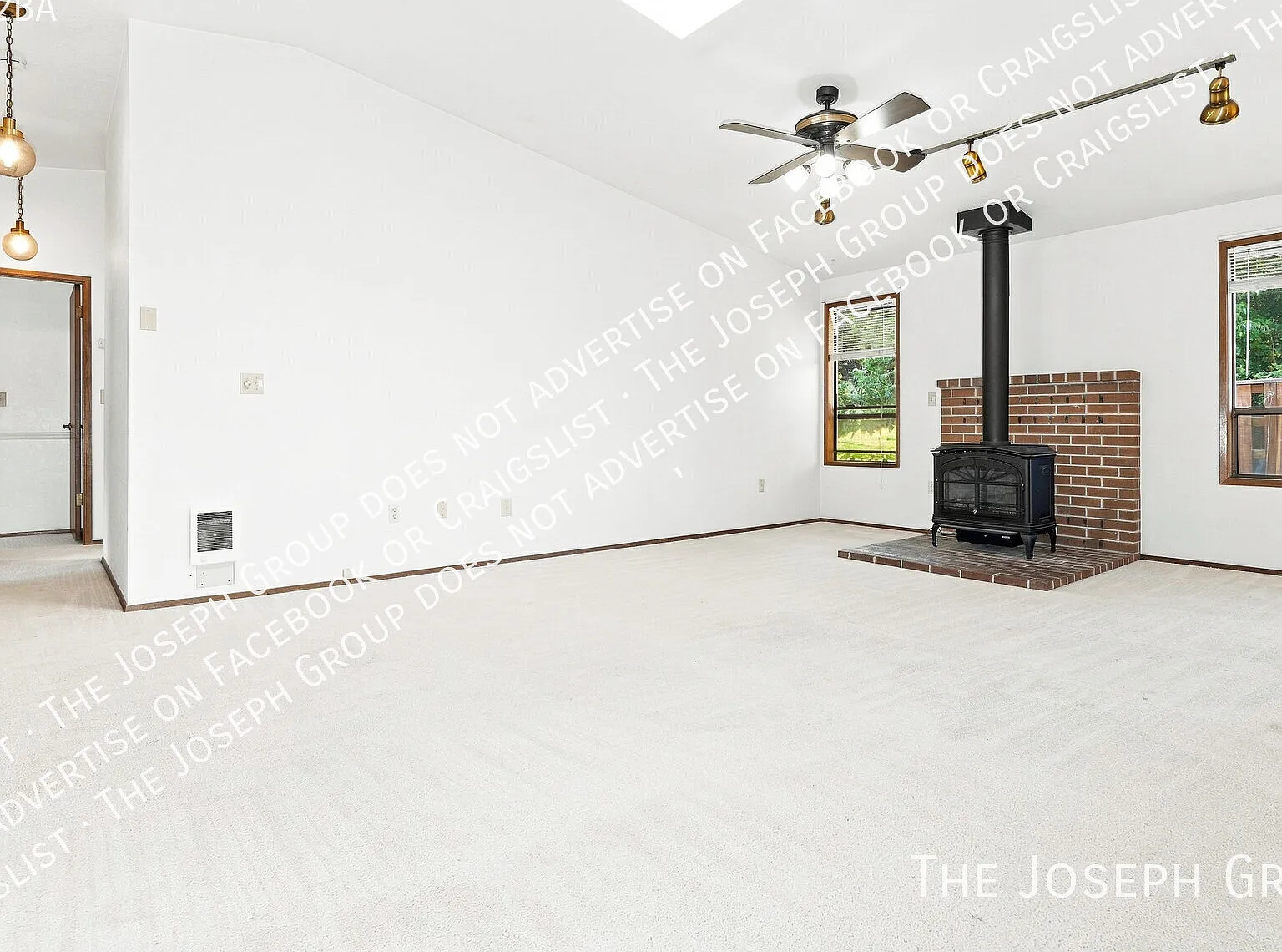 Delightful 3-Bedroom Home in Oak Harbor! — Photo 2