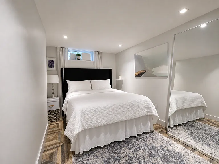 237 Frost St #1A — Photo 7