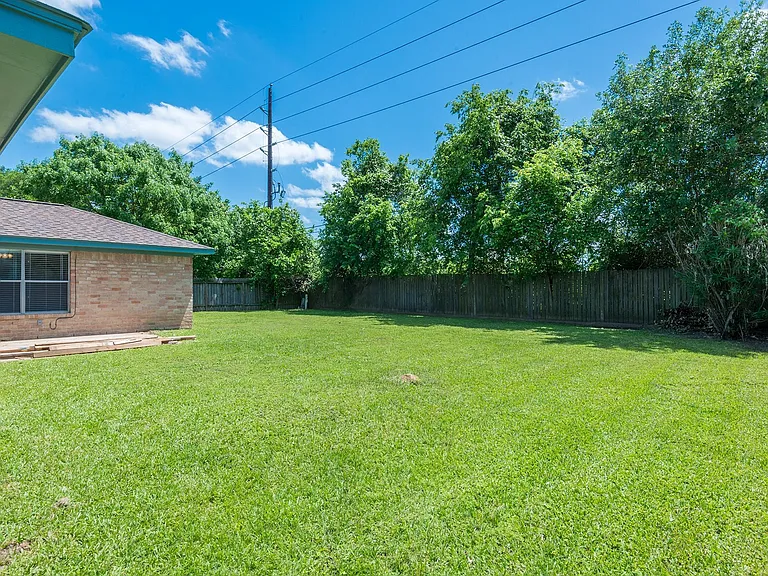 20515 Broadsky Dr — Photo 17