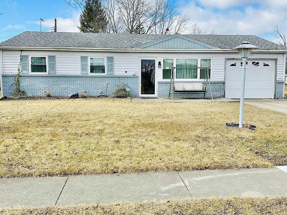 1st image of 3001 S Chippewa Ln