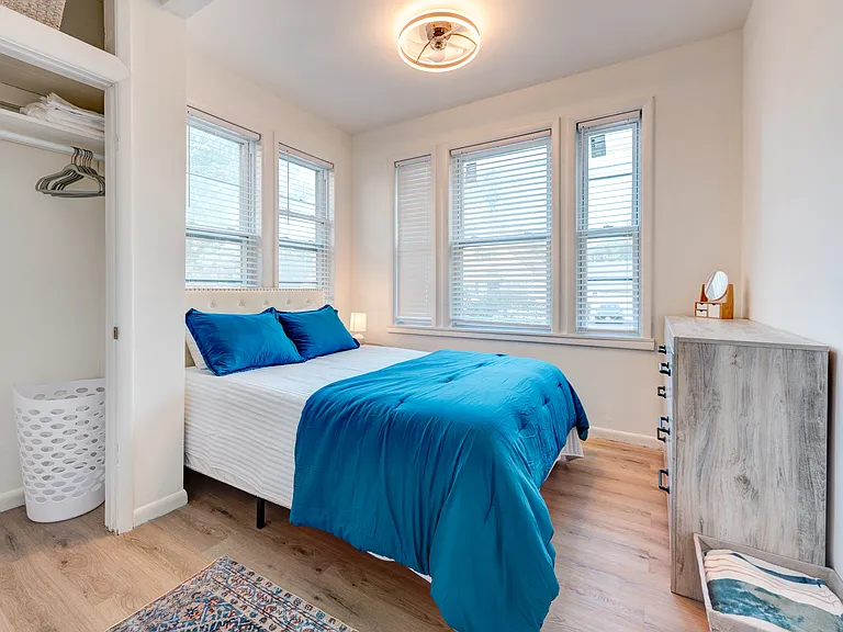 40 Hamilton Rd #1W — Photo 8