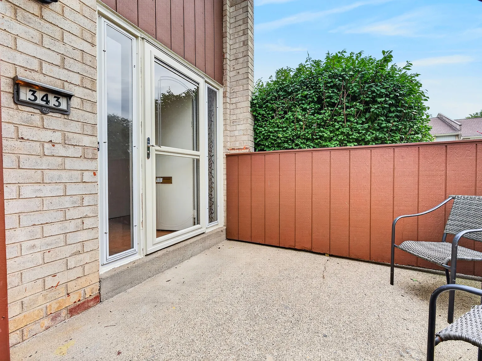 2 bed, 1586 sqft, $2,350 — Photo 4