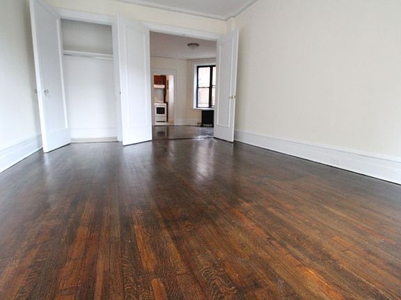 3rd image of 124 W 72nd St APT 5B