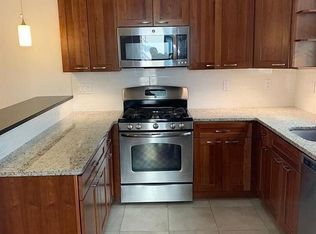 100 Shippen St #1B, Weehawken, NJ 07086