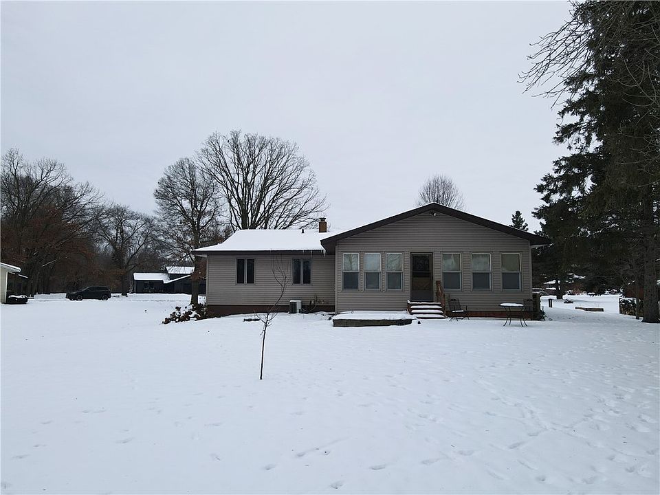 1st image of 2120 20 1/2 Avenue