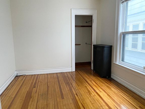 5th image of 341 Richmond Ave APT 1