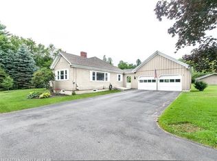 242 Pond Rd, Manchester, ME 04351