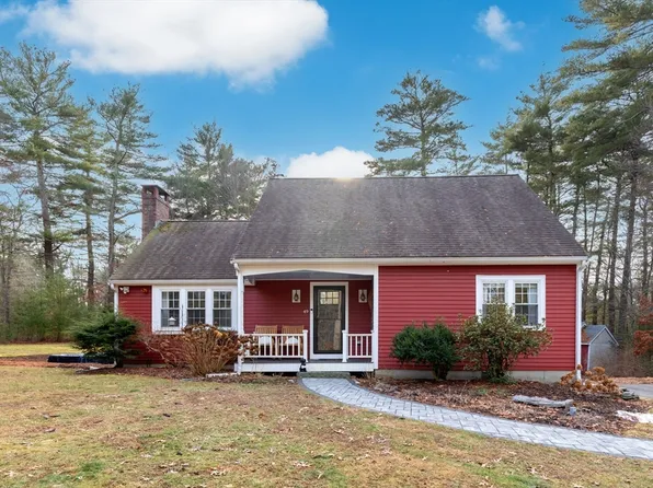 49 Thompson St, Pembroke, MA 02359
