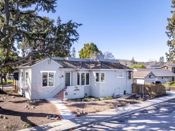 2000 Saint Francis Way, San Carlos, CA 94070