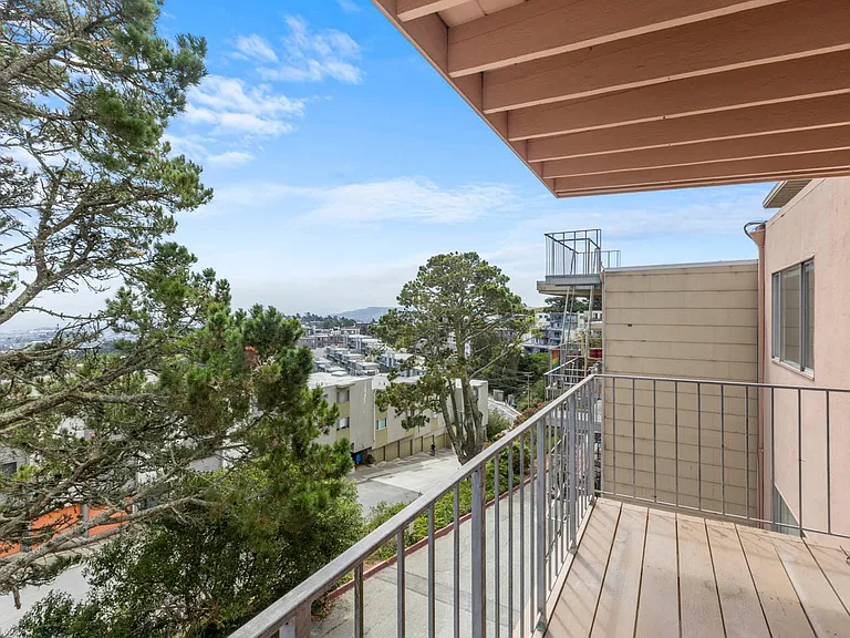 70 Crestline Dr #6 — Photo 10