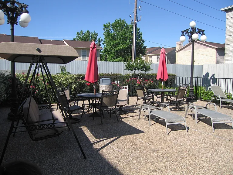 7709 Cambridge St #7709 — Photo 10