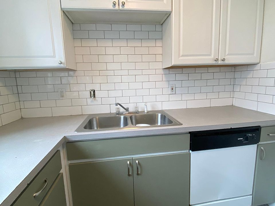 1st image of 2414 Kauffman Ave #2414