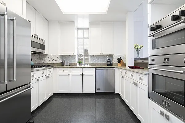 Rented by Halstead Real Estate | media 11