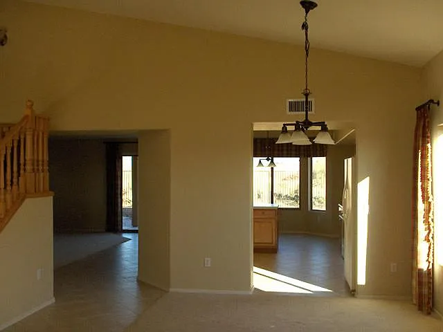 831 S Willis Ave — Photo 8