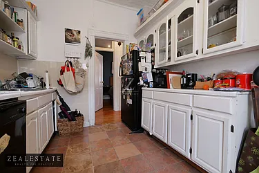 Rented by ZealEstate Group Inc