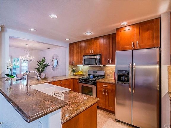 2nd image of 404 N Via Colinas
