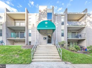 15 Canterbury Sq APT 101, Alexandria, VA 22304