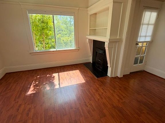 4th image of 1123-29 Filbert St #1127