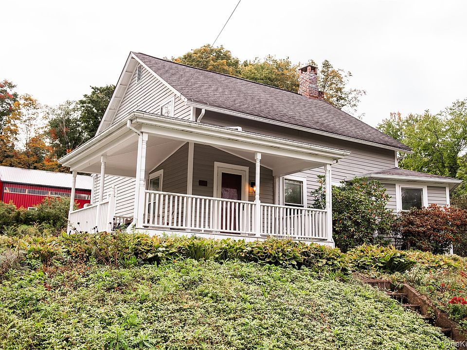 1st image of 725 Traver Road