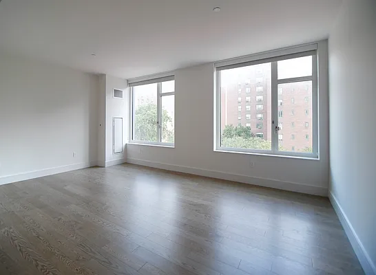 Rented by Extell Marketing Group LLC | media 23