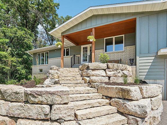 5th image of 325 Townsvalley Rd