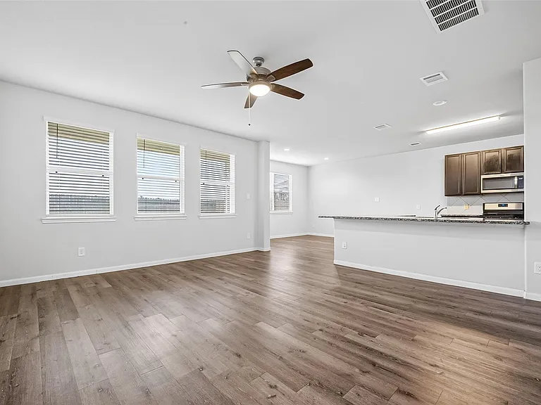 4818 Blue Jacaranda Way — Photo 4