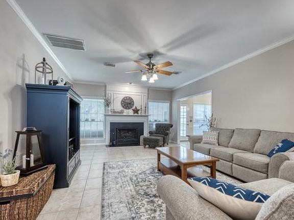 3rd image of 8510 Carlton Woods Dr